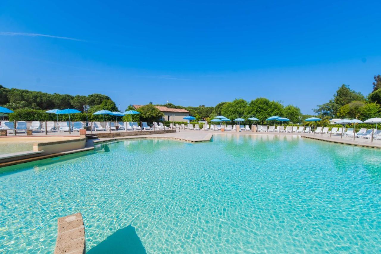 Camping Le Palme مارينا دي بيبونا المظهر الخارجي الصورة