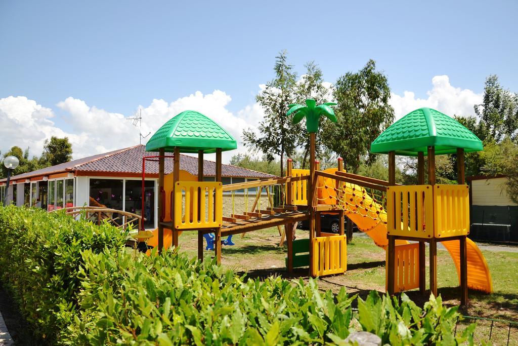 Camping Le Palme مارينا دي بيبونا المظهر الخارجي الصورة